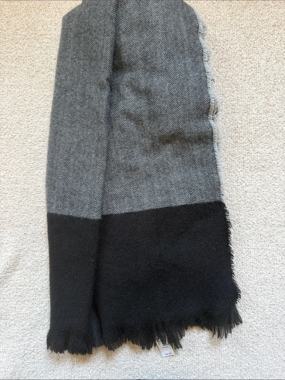NWT Banana Republic Herringbone Boarder Scarf charcoal heather